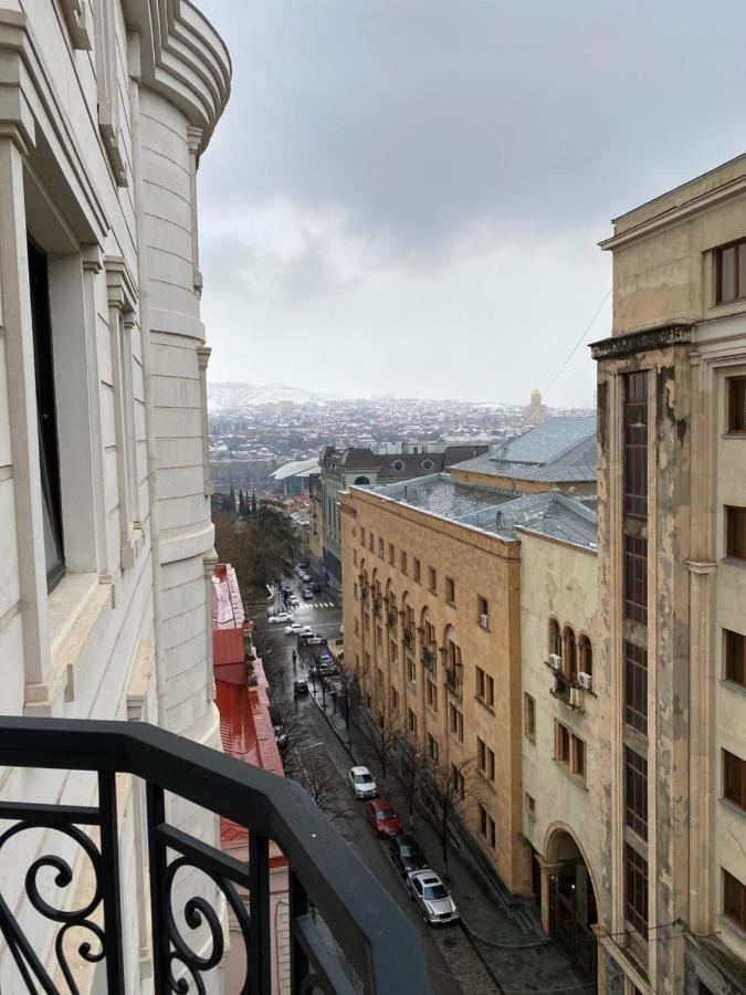 Parliament On Rustaveli Studio Tbilisi Exterior photo