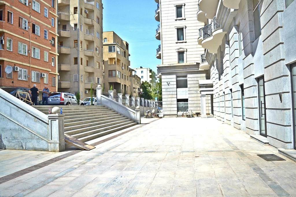 Parliament On Rustaveli Studio Tbilisi Exterior photo